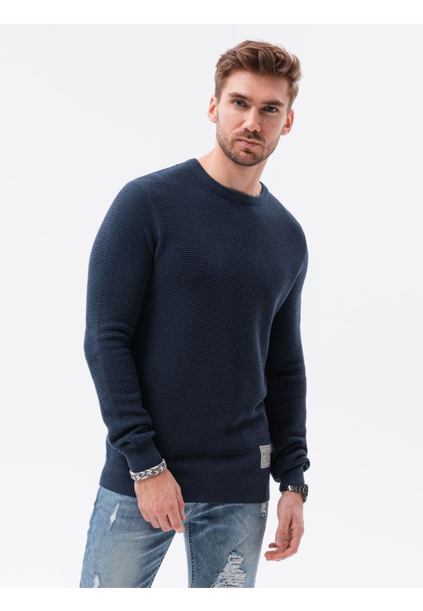 Ombre Clothing - Sweter męski - ciemnoniebieski V1 - Rozmiar: XXL. Kolor: niebieski. Materiał: akryl, bawełna. Długość rękawa: długi rękaw. Długość: długie. Wzór: aplikacja. Sezon: zima, jesień