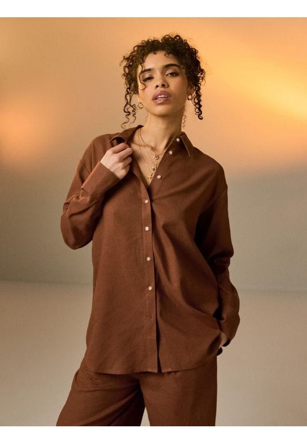 Sinsay - Koszula oversize z domieszką lnu - beżowy. Kolor: beżowy. Materiał: len