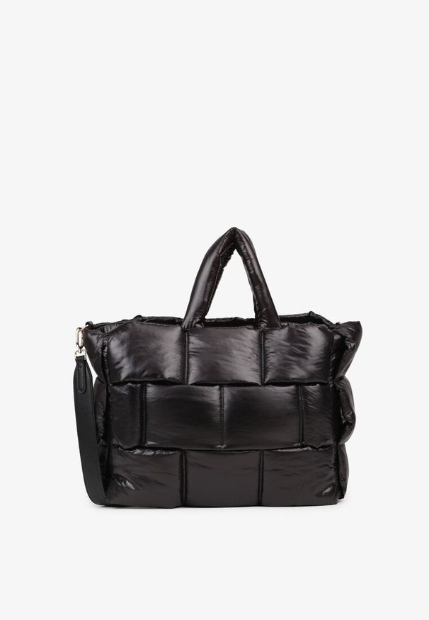 Born2be - Czarna Pikowana Torebka Shopperka z Efektem 3D Vamirre. Kolor: czarny. Materiał: pikowane. Styl: casual, elegancki