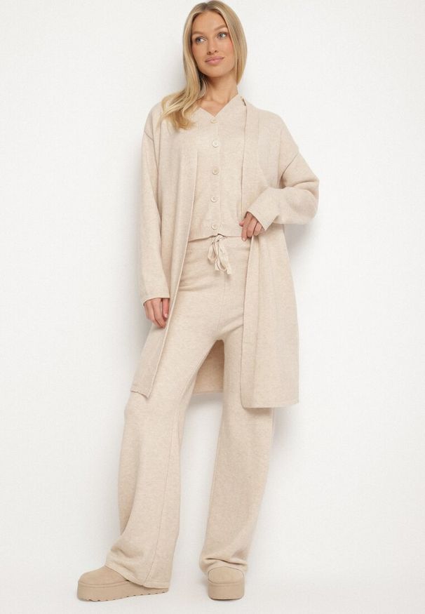 Born2be - Jasnobeżowy Dzianinowy Komplet z Wełną Kamizelka Długi Kardigan i Spodnie Otizela. Kolekcja: plus size. Kolor: beżowy. Materiał: dzianina, wełna