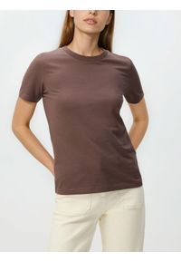 Reserved - T-shirt regular - brązowy. Kolor: brązowy. Materiał: dzianina, bawełna