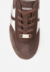 Born2be - Brązowe Zamszowe Sneakersy w Stylu Kultowych Tenisówek Sorisana. Okazja: na co dzień, do pracy. Kolor: brązowy. Materiał: zamsz #3