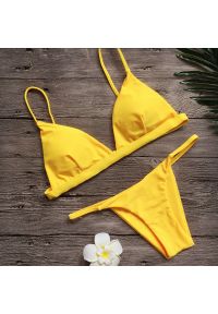 Intica - Bikini minimalistyczne plażowe z wysokiej jakości materiałów Jolene. Kolor: żółty. Materiał: materiał #1