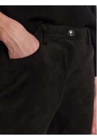 Guess Spodnie materiałowe Kelly W3RA0M WE0L0 Czarny Straight Fit. Kolor: czarny. Materiał: syntetyk