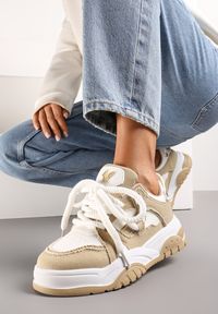 Renee - Ciemnobeżowe Sneakersy na Niskiej Platformie z Grubymi Sznurówkami Nerisses. Kolor: beżowy. Obcas: na platformie #1