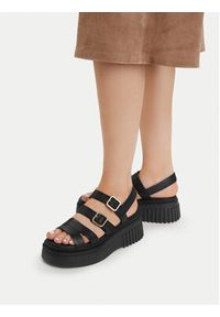 Clarks Sandały Evamar Strap 26185888 Czarny. Kolor: czarny. Materiał: skóra #4
