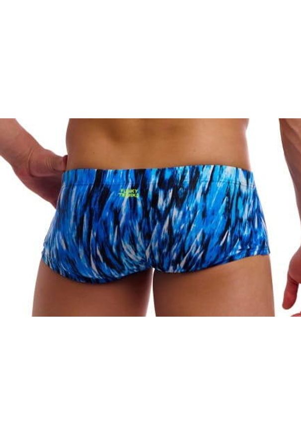FUNKY TRUNKS - Kąpielówki Funky Trunks Wing Streak - trunki męskie. Kolor: niebieski