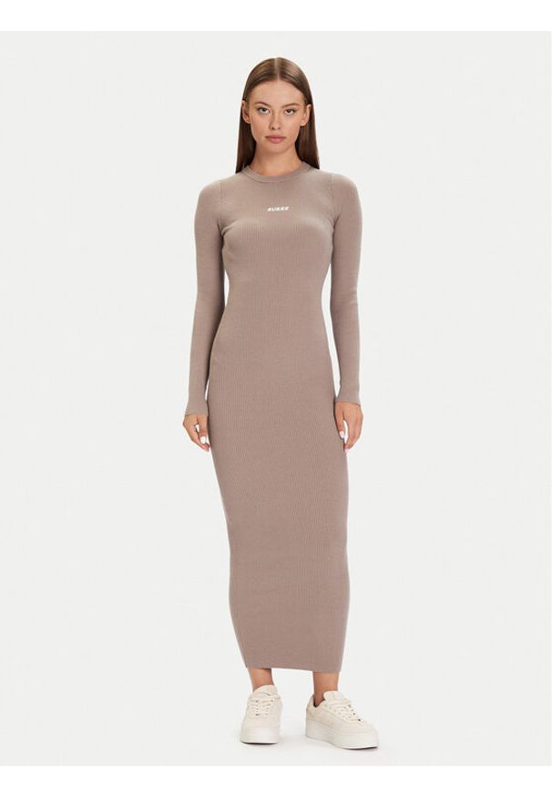 Guess Sukienka dzianinowa V5BK02 Z3JD2 Różowy Slim Fit. Kolor: różowy. Materiał: syntetyk