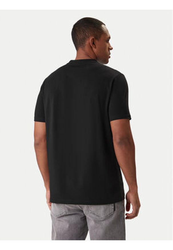 Karl Lagerfeld - KARL LAGERFELD T-Shirt 755047 561221 Czarny Regular Fit. Typ kołnierza: dekolt w karo. Kolor: czarny. Materiał: bawełna