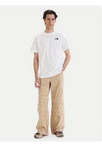 The North Face T-Shirt Vertical NF0A8GV1 Biały Regular Fit. Kolor: biały. Materiał: bawełna #4