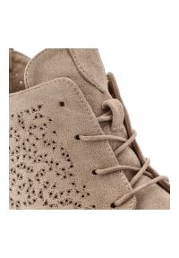 Botki damskie S.Barski, ażurowa cholewka sznurowane stabilny niski obcas wygodna konstrukcja miękka wkładka, beżowe, HY61-8009. Kolor: beżowy. Szerokość cholewki: normalna. Wzór: ażurowy. Obcas: na obcasie. Wysokość obcasa: niski #5