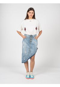 Pinko T-shirt "Toccante" | 101214 A0VI | Kobieta | Biały. Okazja: na co dzień. Kolor: biały. Materiał: bawełna. Wzór: kwiaty, jednolity. Styl: casual, elegancki