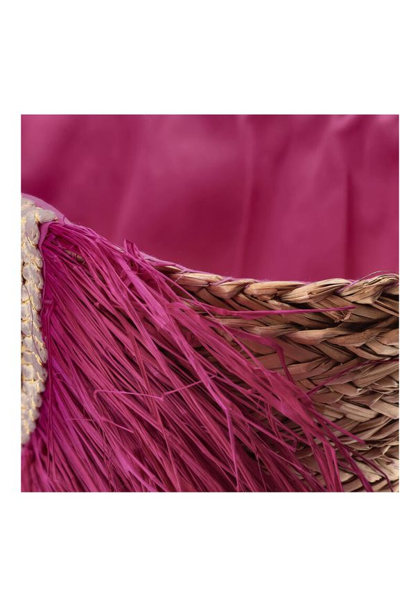 Sca'viola - Różowa Torebka Damska Sca'Viola Koszyk W Stylu Boho. Kolor: różowy. Wzór: aplikacja. Sezon: lato. Dodatki: z frędzlami. Materiał: skórzane. Styl: boho
