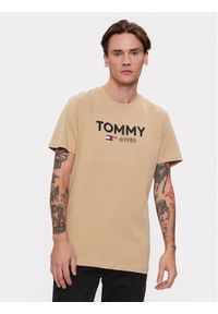 Tommy Jeans T-Shirt Essential DM0DM18264 Beżowy Slim Fit. Kolor: beżowy. Materiał: bawełna