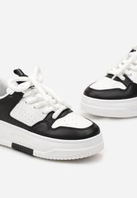 Renee - Biało-Czarne Sneakersy na Platformie Wiązane na Szerokie Sznurowadła Viletra. Kolor: biały. Szerokość cholewki: normalna. Obcas: na platformie #3