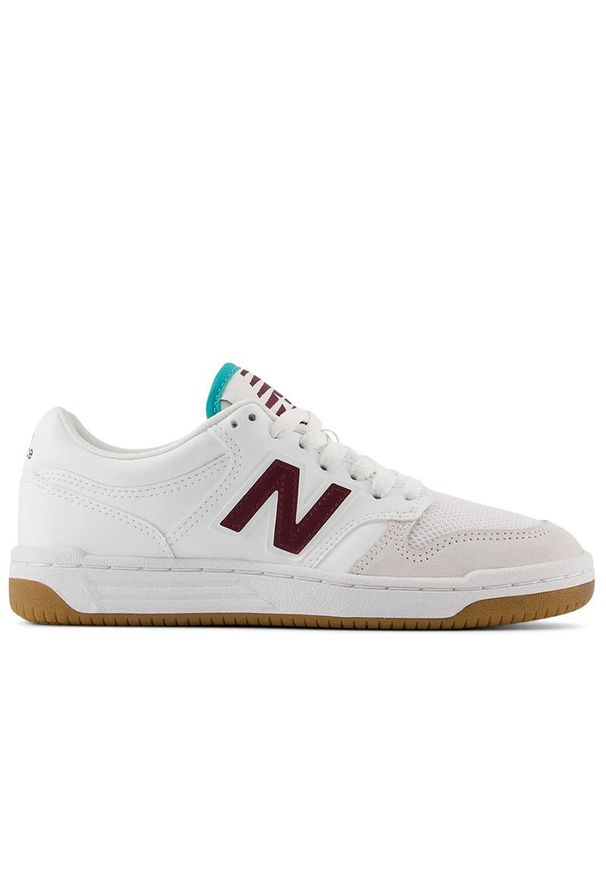 Buty New Balance GSB480FT - białe. Okazja: na co dzień. Kolor: biały. Materiał: skóra, materiał, syntetyk. Szerokość cholewki: normalna. Sport: turystyka piesza