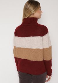 Born2be - Bordowy Golf Oversize w Szerokie Pasy z Domieszką Kaszmiru Nellemia. Okazja: na co dzień. Typ kołnierza: golf. Kolor: czerwony. Materiał: kaszmir. Styl: casual #2