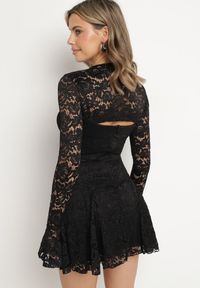 Born2be - Czarna Rozkloszowane Sukienka Koktajlowa z Koronką i Bolerkiem Eyrfedi. Okazja: na randkę, na ślub cywilny, na wesele. Kolor: czarny. Materiał: koronka. Długość rękawa: na ramiączkach. Wzór: koronka. Typ sukienki: rozkloszowane. Styl: wizytowy #7