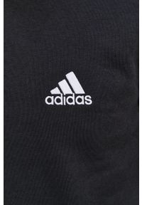 Adidas - adidas Bluza GK9072 męska kolor czarny z kapturem z aplikacją. Typ kołnierza: kaptur. Kolor: czarny. Materiał: poliester, bawełna, dzianina. Wzór: aplikacja