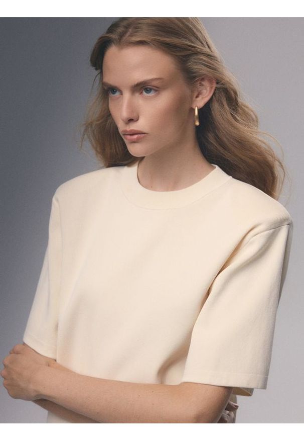 Reserved - Sweter z wiskozą - złamana biel. Materiał: wiskoza