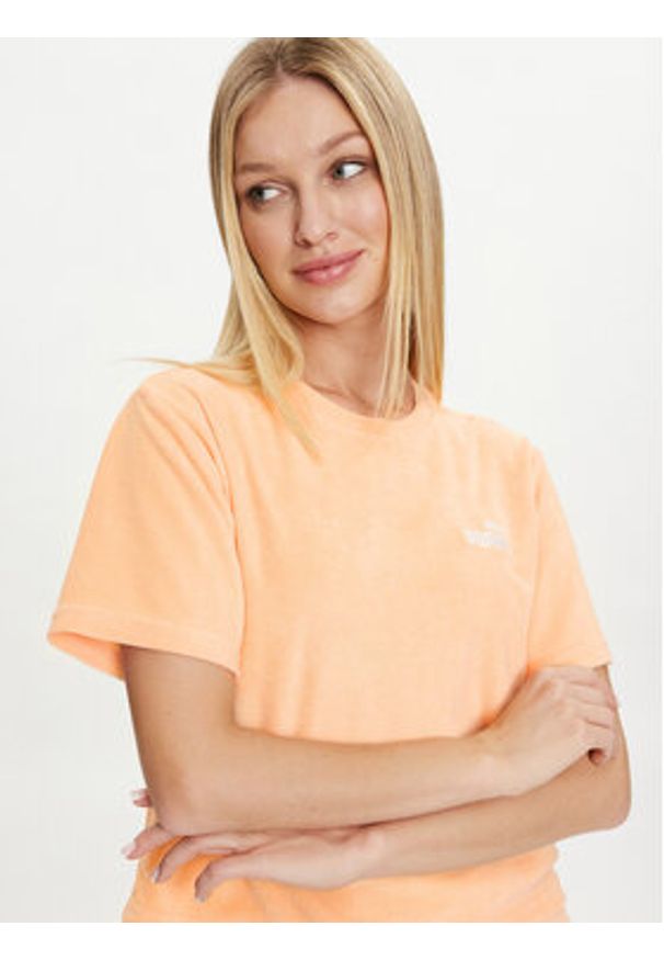 Puma T-Shirt Ess Elevated 677947 Pomarańczowy Regular Fit. Kolor: pomarańczowy. Materiał: bawełna