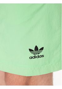 Adidas - adidas Szorty sportowe Happy Earth HI2964 Zielony Regular Fit. Kolor: zielony. Materiał: syntetyk. Styl: sportowy #4