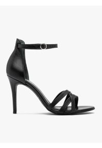 Ryłko - Czarne sandały z ozdobnymi paseczkami. Kolor: czarny. Materiał: skóra. Obcas: na obcasie. Styl: street. Wysokość obcasa: średni #1