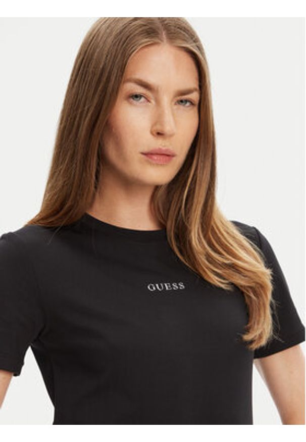 Guess T-Shirt V5RI10 KCD02 Czarny Regular Fit. Kolor: czarny. Materiał: syntetyk