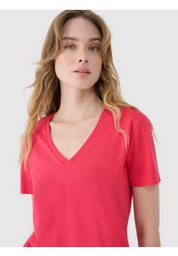 4f - 4F T-shirt oversize z modalem damski - różowy XS. Okazja: na co dzień. Typ kołnierza: dekolt w serek. Kolor: różowy. Długość: krótkie. Wzór: gładki, ze splotem. Materiał: dzianina, materiał, bawełna, jersey. Długość rękawa: krótki rękaw. Sezon: lato. Styl: klasyczny, sportowy, casual