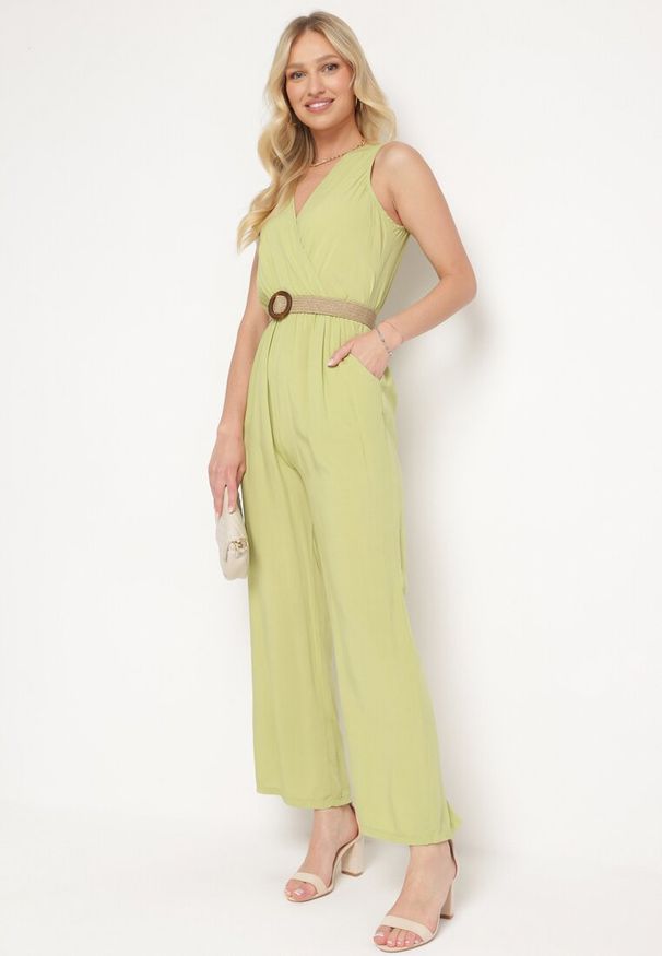 Born2be - Jasnozielony Kombinezon Hame. Kolor: zielony. Materiał: wiskoza. Długość rękawa: na ramiączkach. Długość: długie. Styl: elegancki