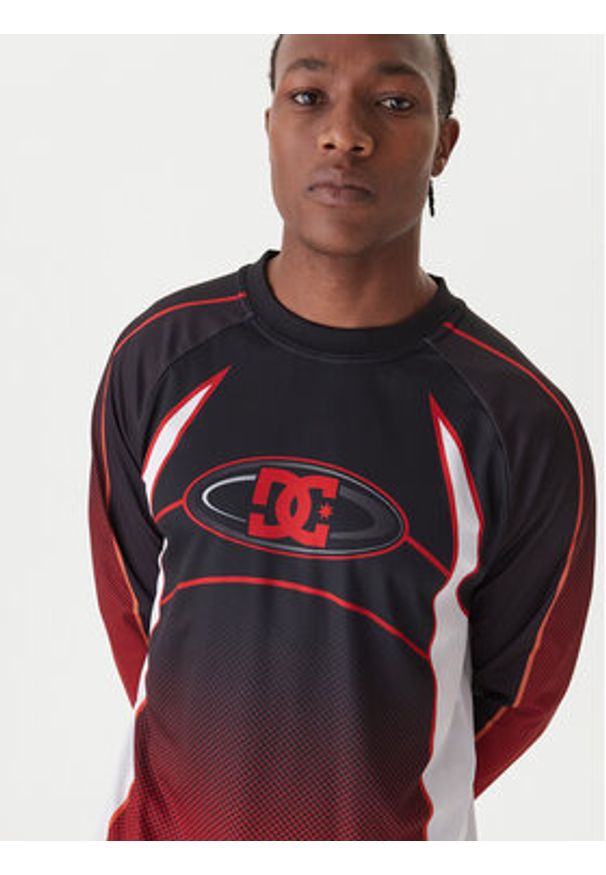DC Longsleeve Sylem EDYKT03539 Czarny Regular Fit. Kolor: czarny. Materiał: syntetyk. Długość rękawa: długi rękaw