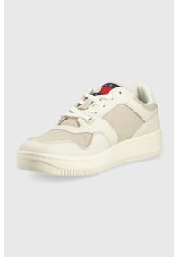 Tommy Jeans sneakersy Mix Basket EM0EM01010.YBL kolor beżowy. Nosek buta: okrągły. Zapięcie: sznurówki. Kolor: beżowy. Materiał: guma #5