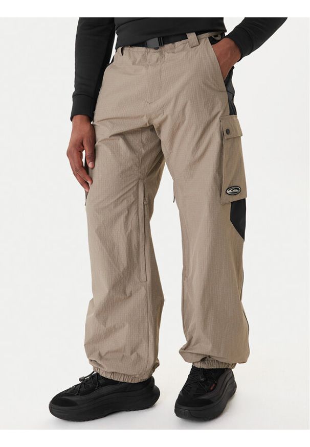 Quiksilver Spodnie narciarskie Snow Down Cargo EQYTP03231 Beżowy Relaxed Fit. Kolor: beżowy. Materiał: syntetyk. Sport: narciarstwo