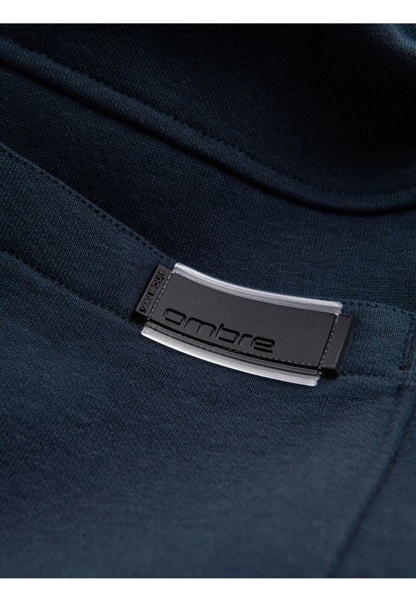 Ombre Clothing - Bawełniane męskie spodnie dresowe joggery BASIC – granatowe V1 - Rozmiar: M. Okazja: na co dzień. Kolor: niebieski. Materiał: dresówka, bawełna. Wzór: aplikacja. Styl: sportowy, casual, elegancki