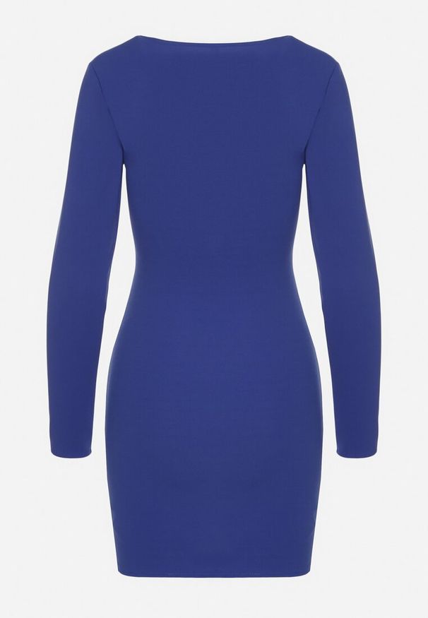 Born2be - Niebieska Sukienka o Dopasowanym Kroju z Kopertowym Dekoltem Ermellia. Okazja: na randkę, na ślub cywilny, na wesele. Typ kołnierza: dekolt kopertowy. Kolor: niebieski. Materiał: skóra. Długość rękawa: długi rękaw. Typ sukienki: kopertowe. Styl: klasyczny, glamour, elegancki