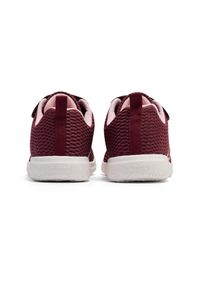 Sneakersy dla dzieci Hummel Actus Recycled. Okazja: na uczelnię. Zapięcie: rzepy. Kolor: czerwony, różowy, wielokolorowy. Sport: joga i pilates