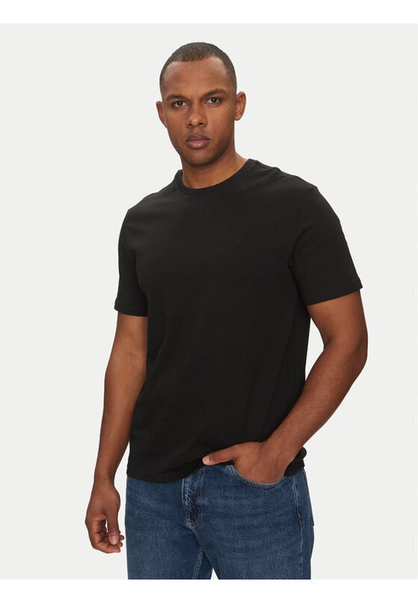Calvin Klein Jeans T-Shirt LV040HM265 Czarny Regular Fit. Kolor: czarny. Materiał: bawełna