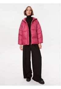 Guess Kurtka zimowa Letizia W3BL21 WG0V0 Czerwony Regular Fit. Kolor: czerwony. Materiał: syntetyk. Sezon: zima
