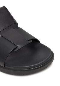 Calvin Klein Klapki Lug Sandal Double T Lth HM0HM01734 Czarny. Kolor: czarny. Materiał: skóra