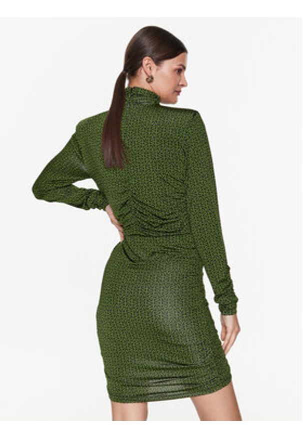 GESTUZ - Gestuz Sukienka codzienna Milia 10906832 Zielony Slim Fit. Okazja: na co dzień. Kolor: zielony. Materiał: wiskoza. Typ sukienki: proste. Styl: casual