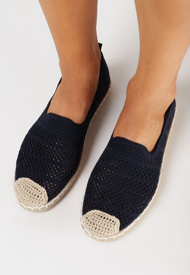 Born2be - Granatowe Espadryle z Ażurowej Siateczki Ozdobione Plecionką Lanivesa. Okazja: na spacer. Kolor: niebieski. Materiał: materiał. Wzór: aplikacja, ażurowy. Sezon: lato, wiosna