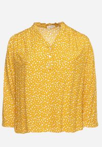 Born2be - Żółta Wiskozowa Bluzka z Długim Rękawem Podwijanym i Delikatnym Kołnierzykiem Kagenia. Kolor: żółty. Materiał: wiskoza. Długość rękawa: długi rękaw. Długość: długie #3