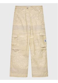 Calvin Klein Jeans Spodnie materiałowe J20J221071 Beżowy Relaxed Fit. Kolor: beżowy. Materiał: bawełna #4