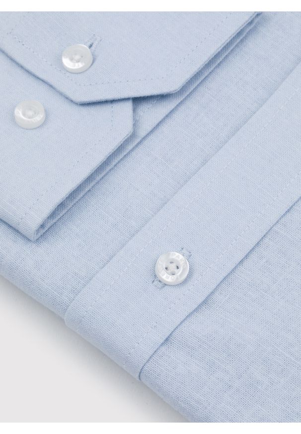 Pako Lorente - PAKO LORENTE – Błękitna koszula z lnu i bawełny. Kolor: czarny, niebieski, biały. Materiał: bawełna, len. Długość rękawa: długi rękaw. Długość: długie. Sezon: wiosna, lato
