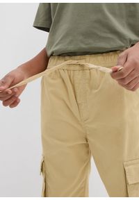 bonprix - Spodnie bojówki z gumką w talii i stretchem, Regular Fit. Kolor: beżowy #3