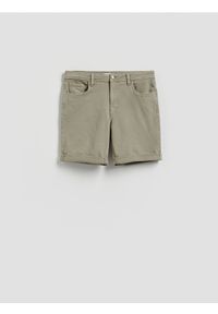 Reserved - Jeansowe szorty slim fit - zielony. Kolor: zielony. Materiał: jeans #1
