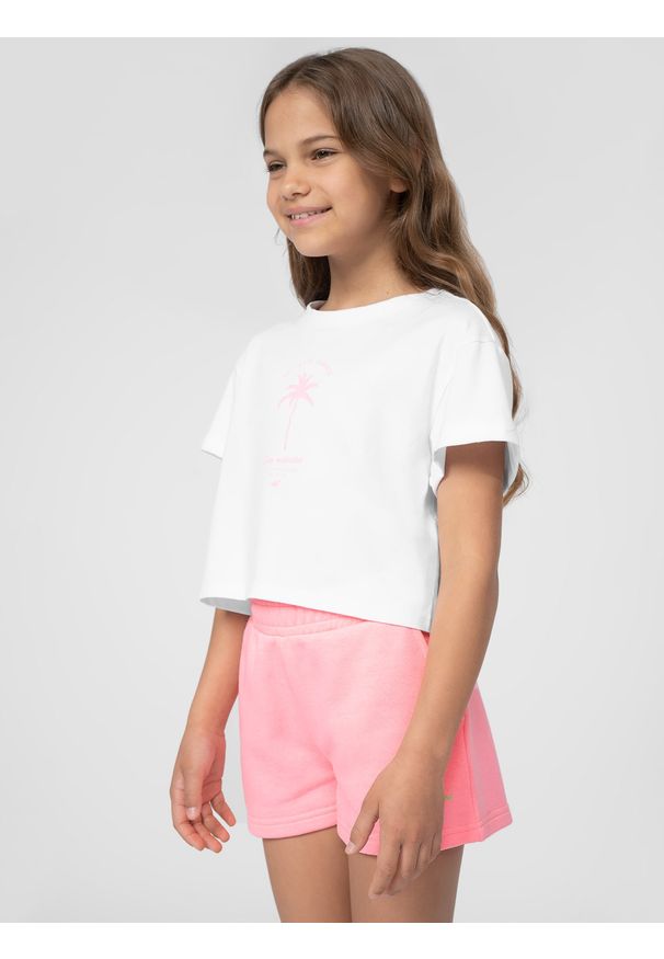 4f - T-shirt crop top z nadrukiem dziewczęcy. Kolor: biały. Materiał: bawełna. Wzór: nadruk