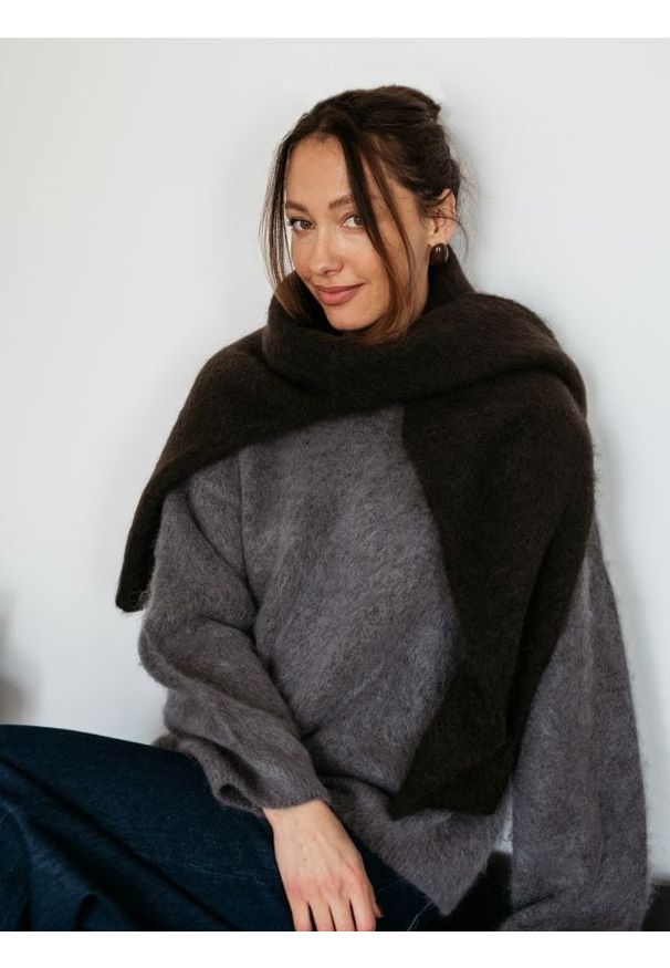 Reserved - Sweter z moherem i wełną - szary. Kolor: szary. Materiał: moher, wełna. Wzór: gładki