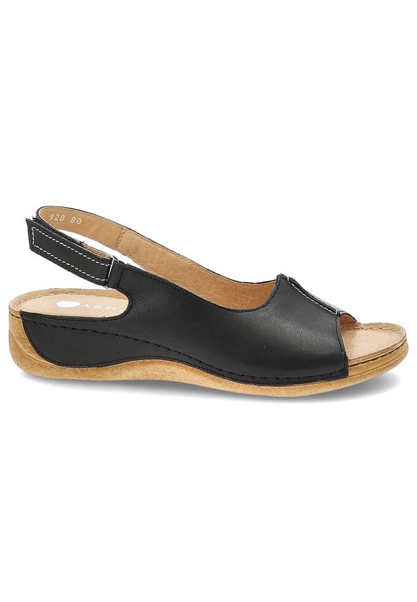 Czarne Sandały Armodo Płaskie Obuwie Damskie. Okazja: na co dzień. Zapięcie: rzepy. Kolor: czarny. Materiał: skóra. Sezon: lato. Styl: elegancki, casual, klasyczny