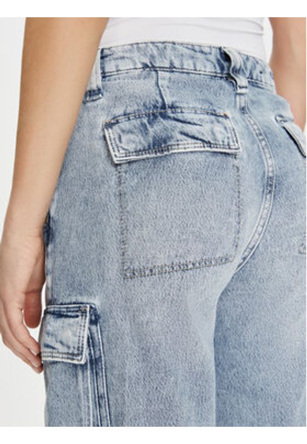 Guess Jeansy W5RA97 D5LG1 Niebieski Regular Fit. Kolor: niebieski